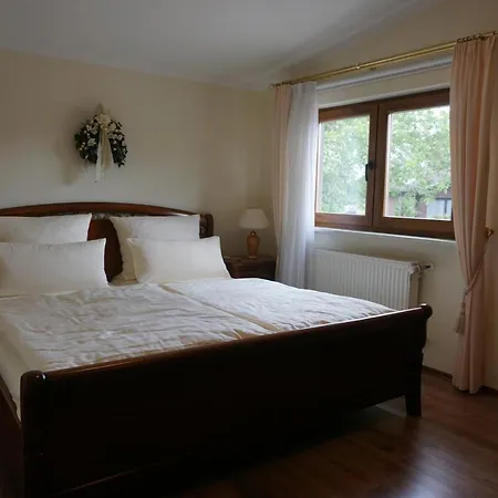 Landgasthof “zur Alten Muehle“ Bed & Breakfast