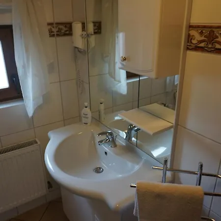 Landgasthof “zur Alten Muehle“ Bed & Breakfast 3*